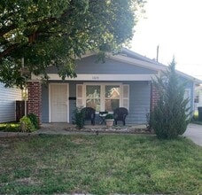 Building Photo - 1325 Stewart St