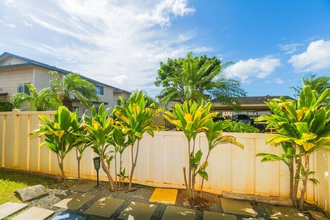 Building Photo - Suncrest in Ewa Gentry: 1-bed, 1-bath, 2-parking - PET Friendly !