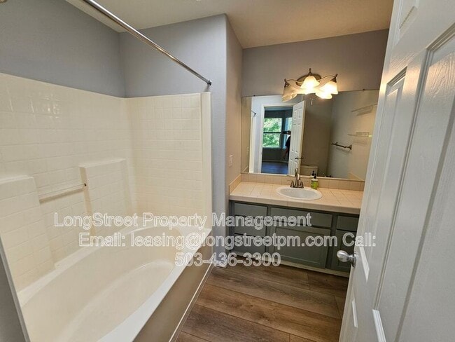 Building Photo - 13135 SW Raptor Pl