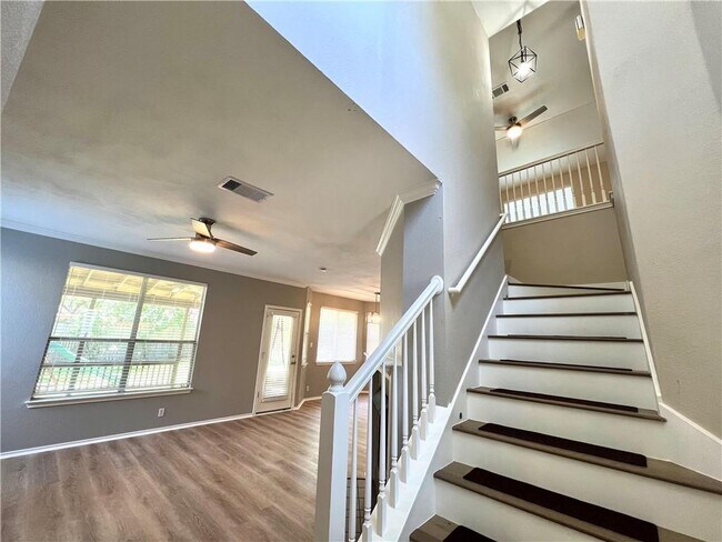 Building Photo - 8603 Bobcat Dr