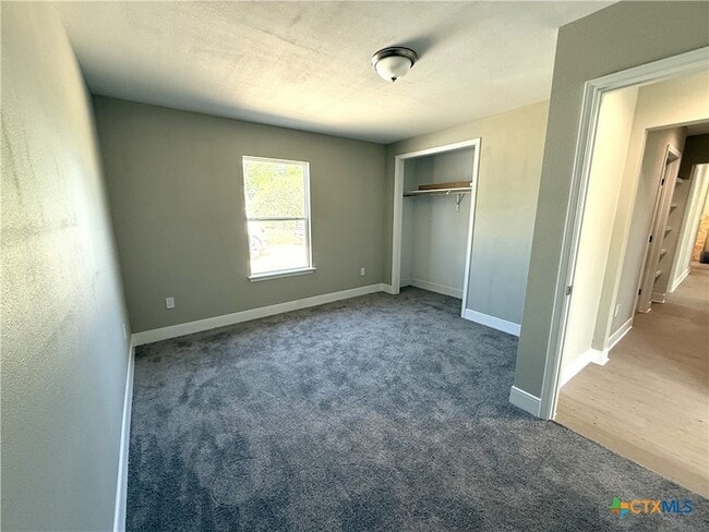 Building Photo - 1851 Connell St