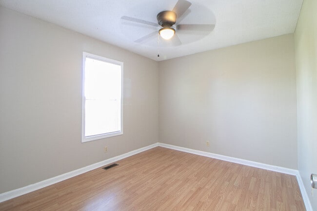 Building Photo - 2009 Timberline Cir