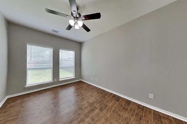 Building Photo - 3718 Lauderwood Ln