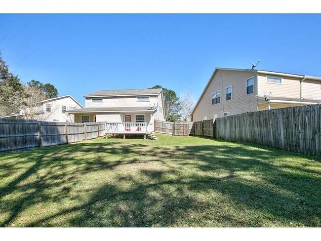 Building Photo - 1330 Pawnee Pointe Ct