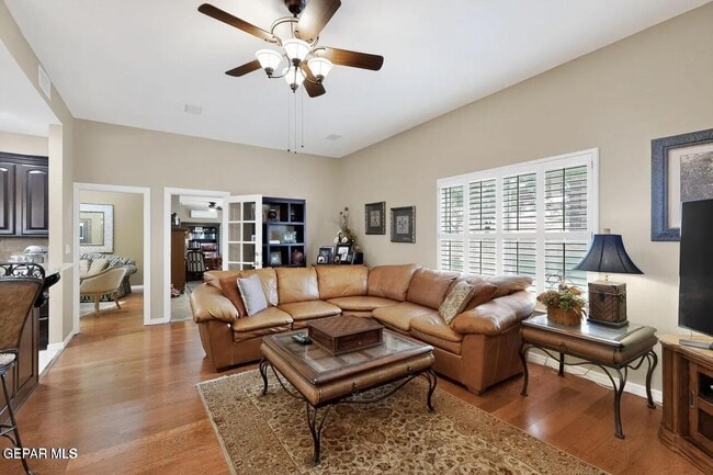 Building Photo - 6909 Desert Canyon Dr