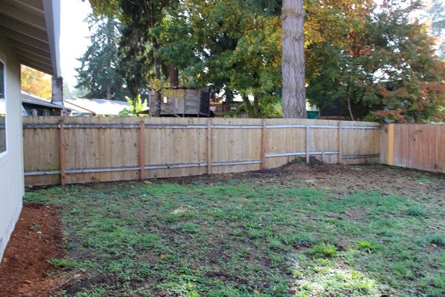 Building Photo - 4 Bed 2 Bath Hillsboro Ranch