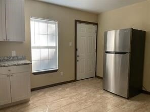 Building Photo - 3626 Carpenter Ave