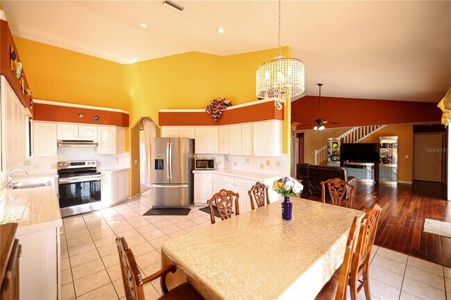 Building Photo - 7345 Brightwaters Ct