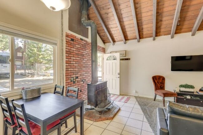 Building Photo - Welcome Home