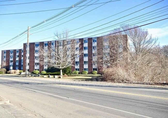 Building Photo - 215 Winter St
