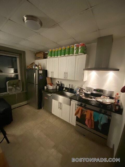 Building Photo - 147 Columbia St