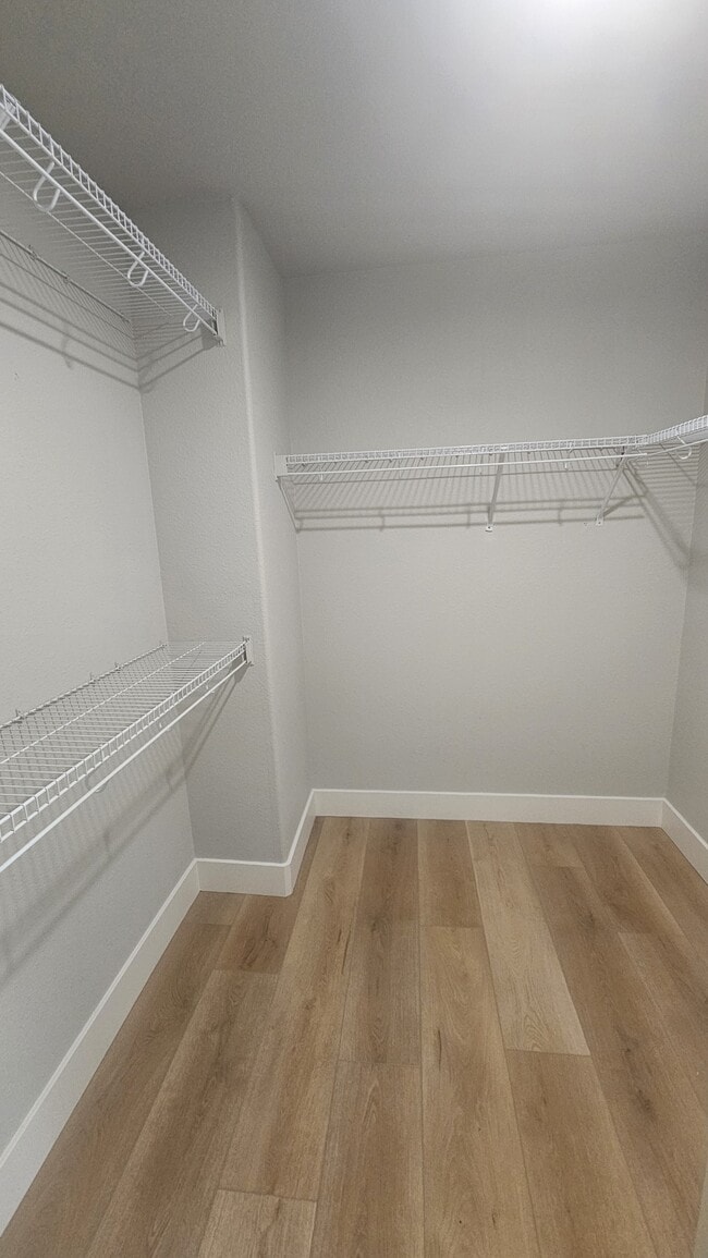 Building Photo - 3157 Rogue River Dr