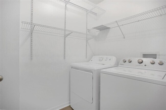 Building Photo - 710 Siena Palm Dr