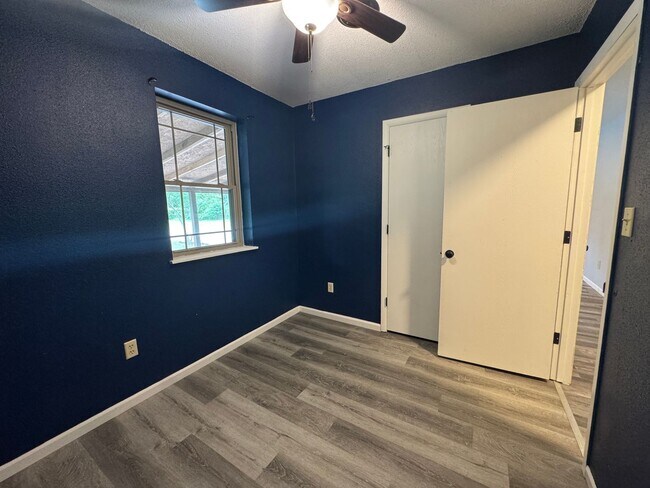 Building Photo - 14467 Worth Ln