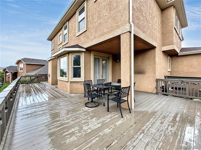 Building Photo - 717 Black Arrow Dr