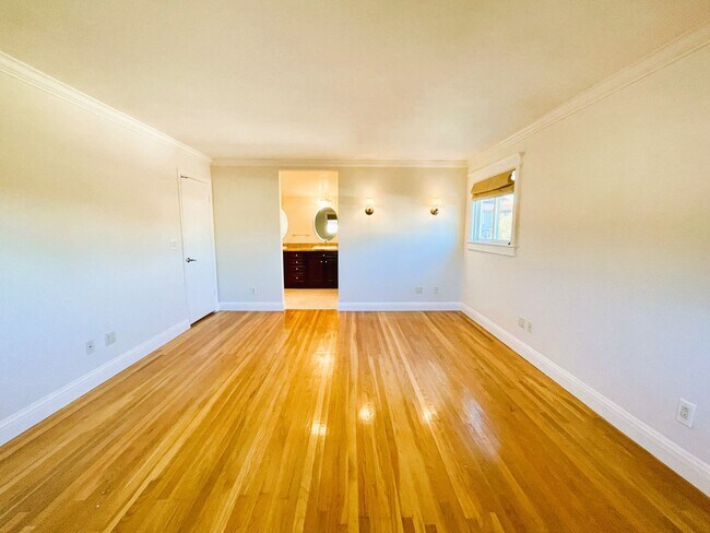 Building Photo - 58 Stanford Ct