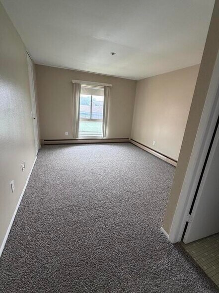 Building Photo - 4200 W Rivers Edge Cir