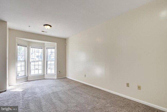 Building Photo - 2018 Cooper Point Ct