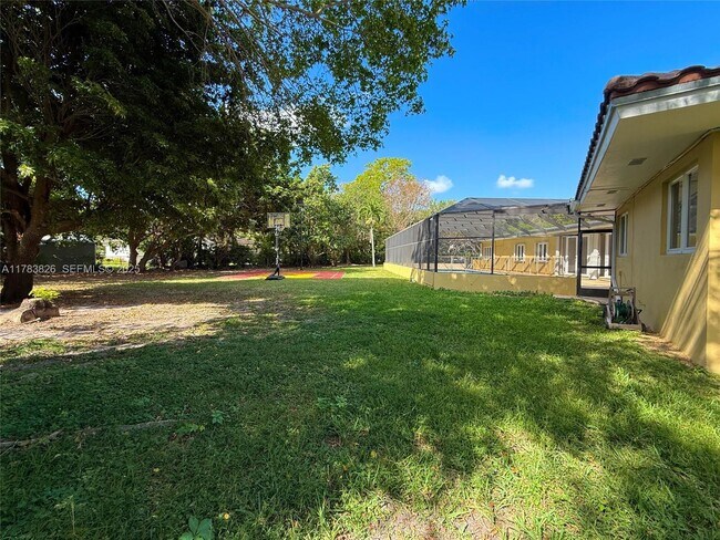 Building Photo - 6282 SW 133rd St