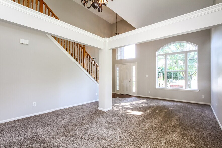 Building Photo - 12652 Rocky Mountain Ct