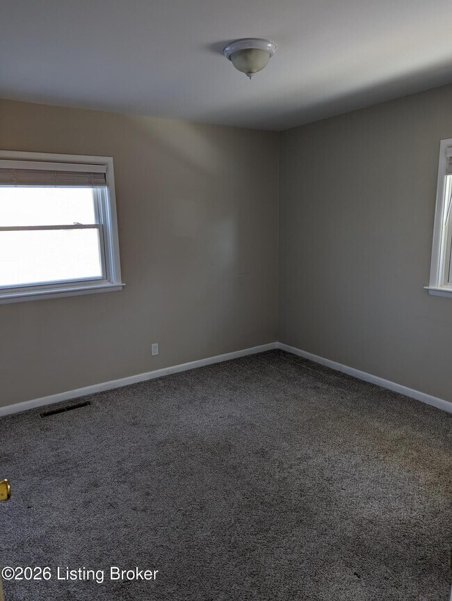 Building Photo - 1701 Brentmoor Ln