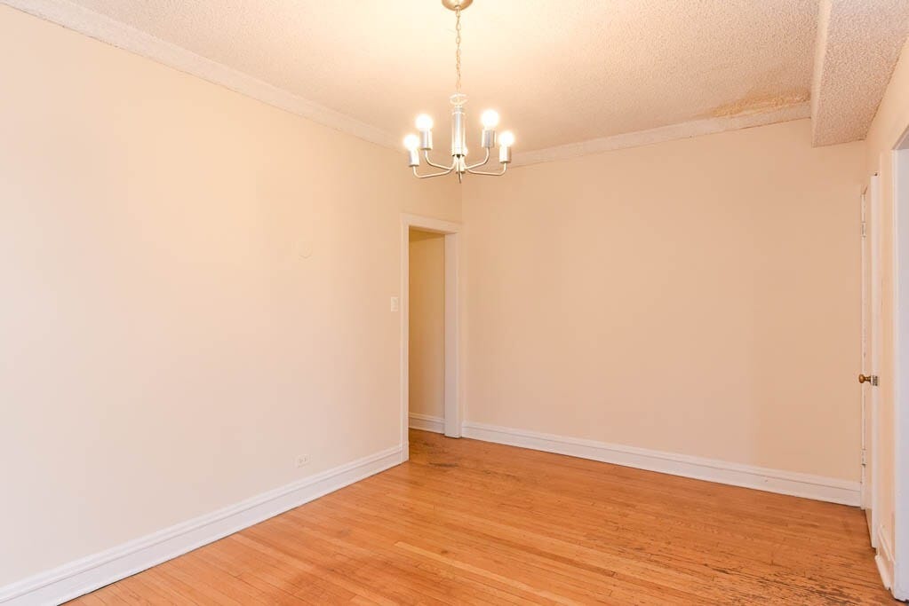 Building Photo - 3626 N Racine Ave