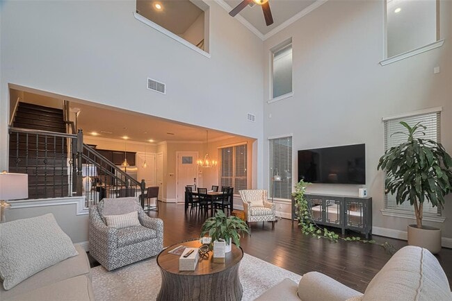 Building Photo - 8418 Oak Leaf Point Dr