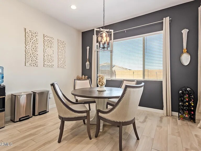 Building Photo - 3912 W Summerside Rd