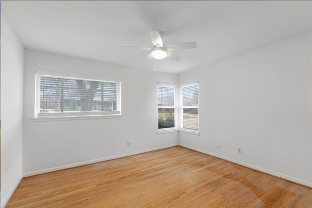 Building Photo - 8633 Westglen Dr