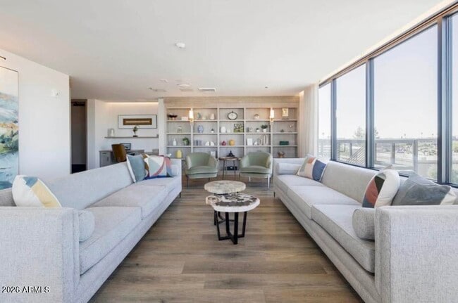 Building Photo - 9449 N 90th St