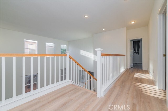 Building Photo - 1651 W Mammoth Dr