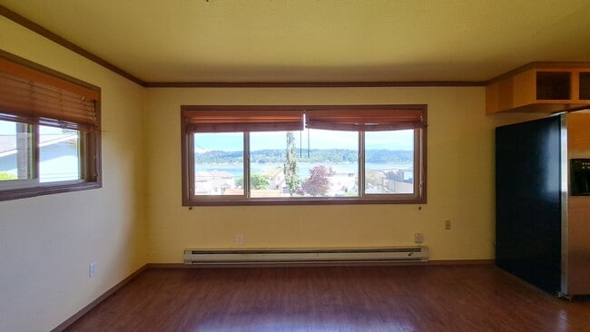 Building Photo - 1 Bedroom Rambler in Mannette