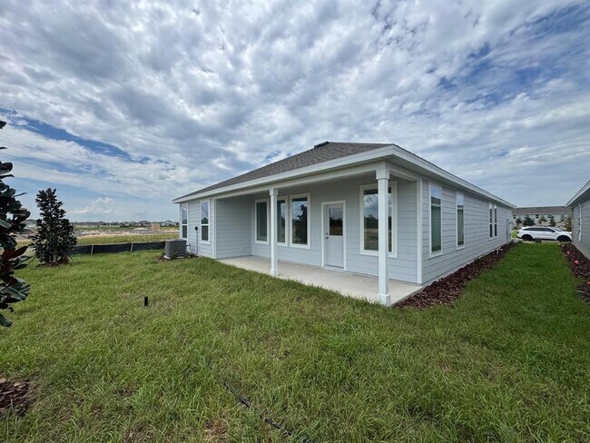 Building Photo - 2290 Jennio Dr
