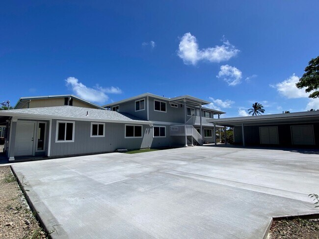 Building Photo - mokapu