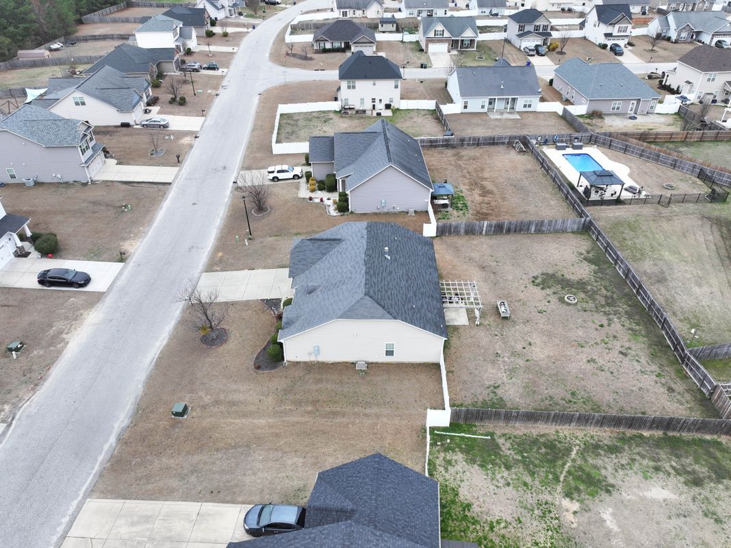 Building Photo - 601 Collinwood Dr