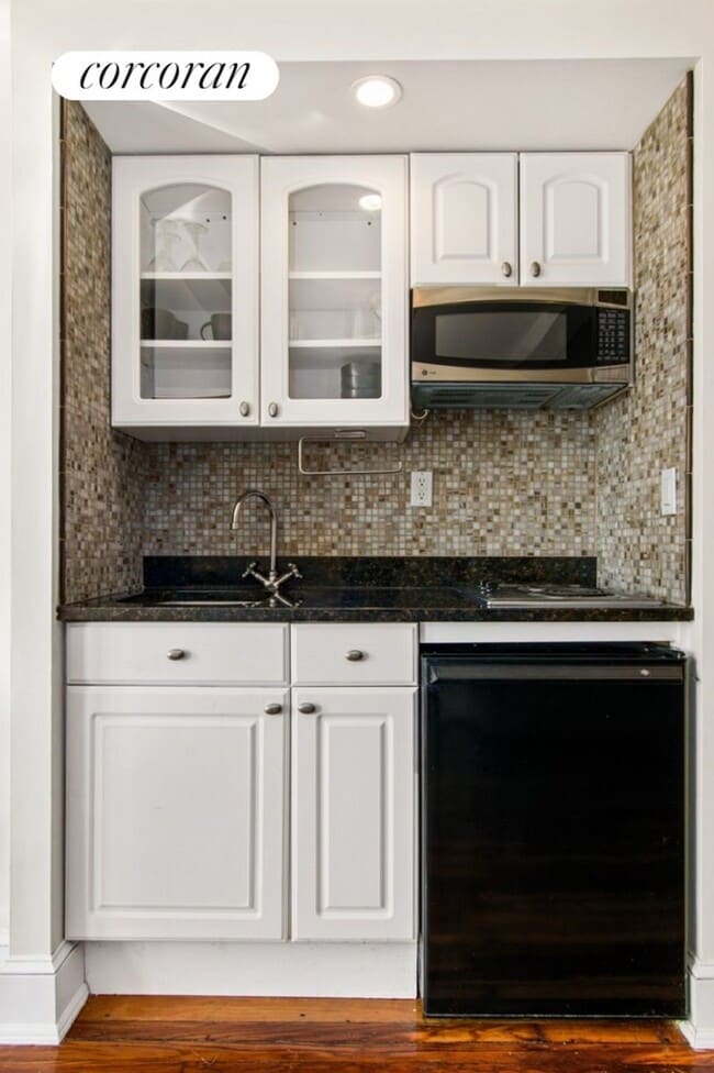 Building Photo - 45 Tudor City Pl
