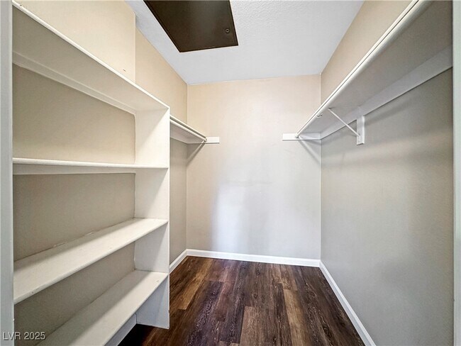 Building Photo - 5211 Caspian Springs Dr