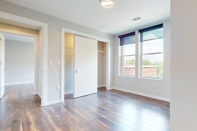 Floorplan - 520 E Armour