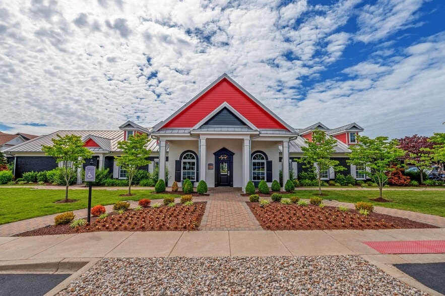 Primary Photo - Sawyer East End