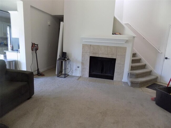 Building Photo - 803 Jasmine Trail