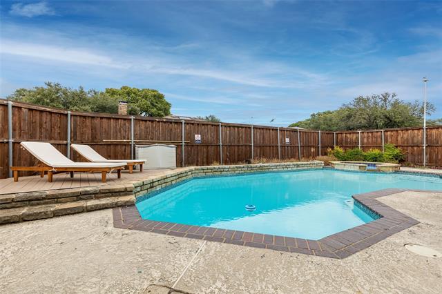 Building Photo - 2211 Winterstone Dr