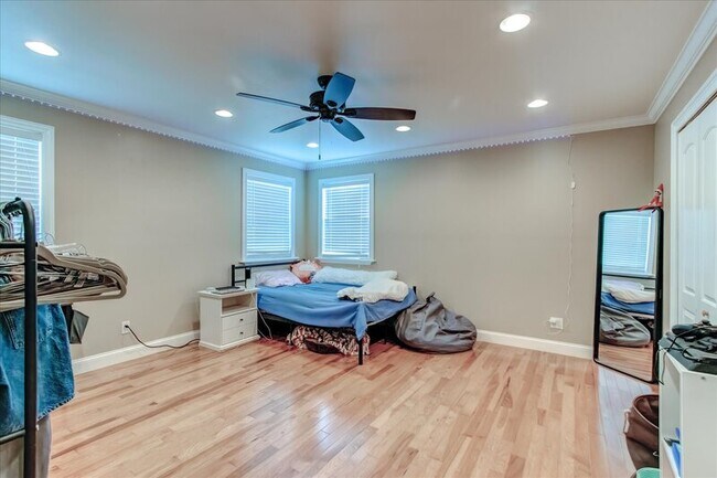 Building Photo - 848 Bucksaw Pl