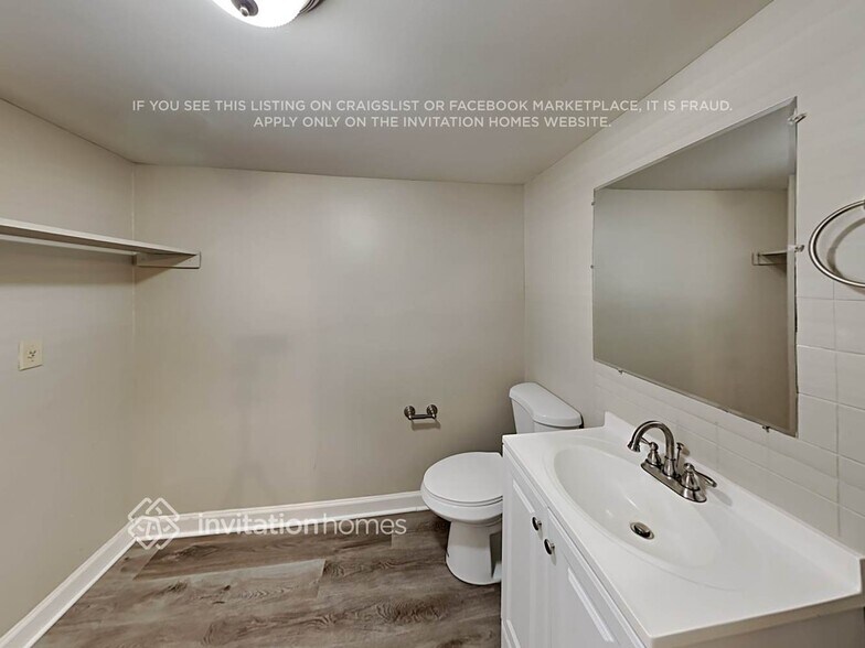 Building Photo - 3955 Gladney Dr