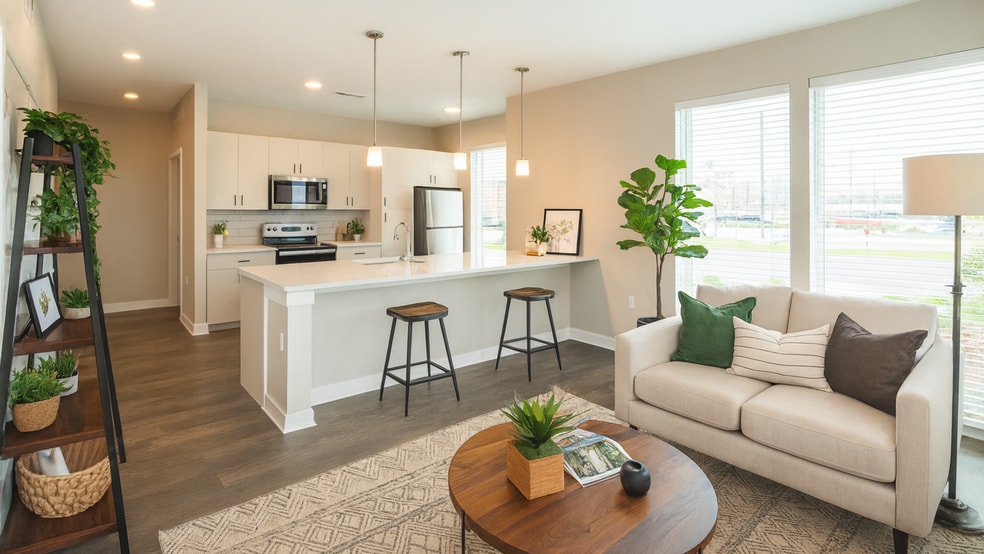 Building Photo - West Commons