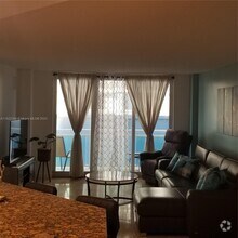 Building Photo - 6917 Collins Ave