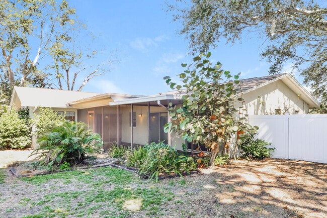 Building Photo - 113 Timber Cir