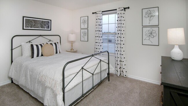 Building Photo - 7216 Headingham Wy