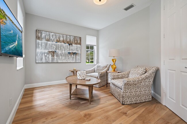 Building Photo - 138 Poinciana Dr