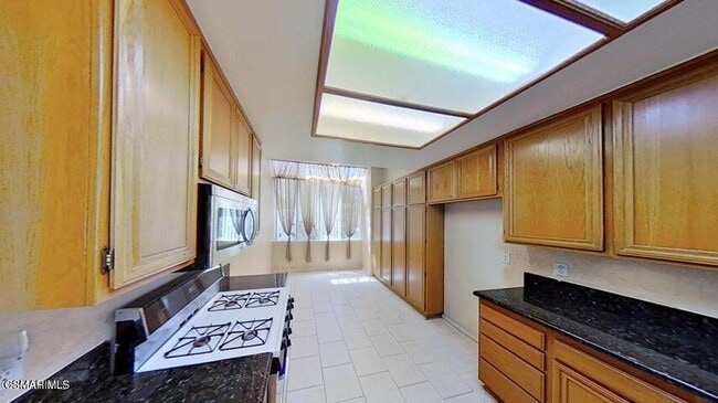 Building Photo - 615 Baywood Ln