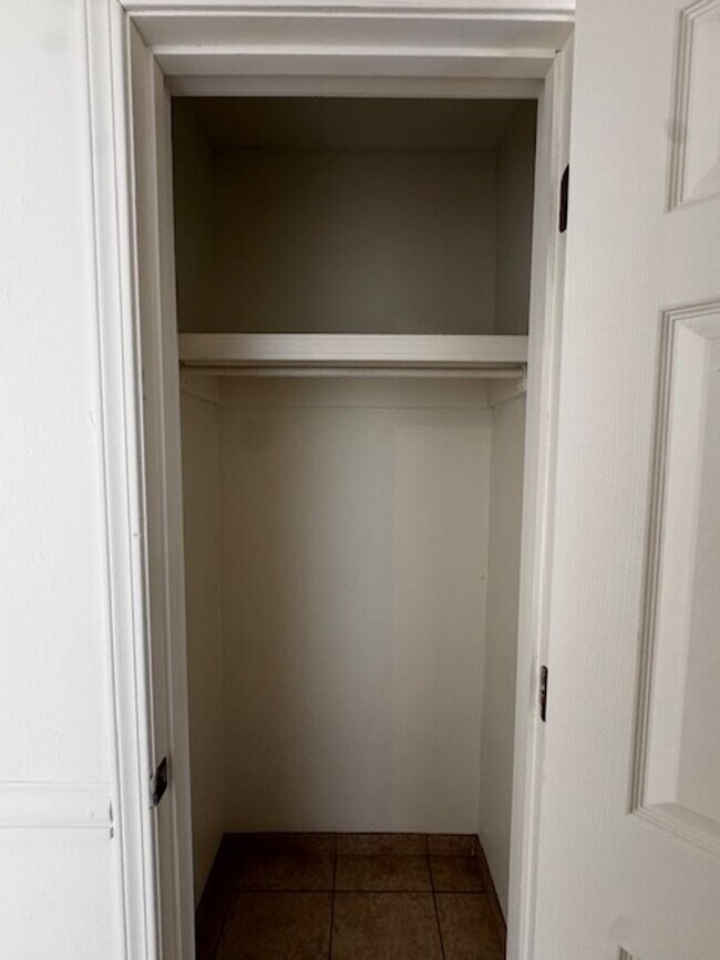 Building Photo - 12244 Menaul Blvd NE